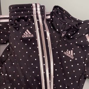 Adidas jumpsuit size:9months